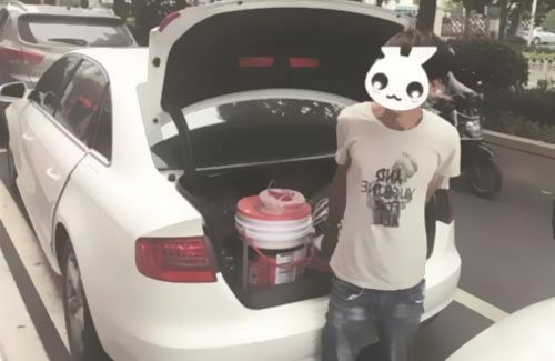 珠江電纜：男子開豪車偷新房電線